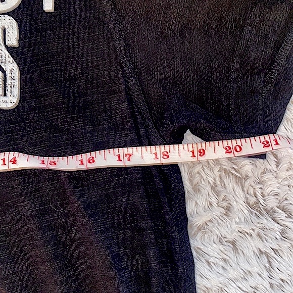 Women’s,Collard,Guess Tee Shirt - Picture 4 of 7